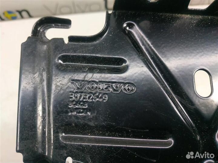 Кронштейн модуля радионавигации Volvo XC90 (2006