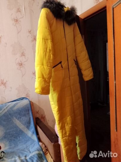Продам комбинезон женский
