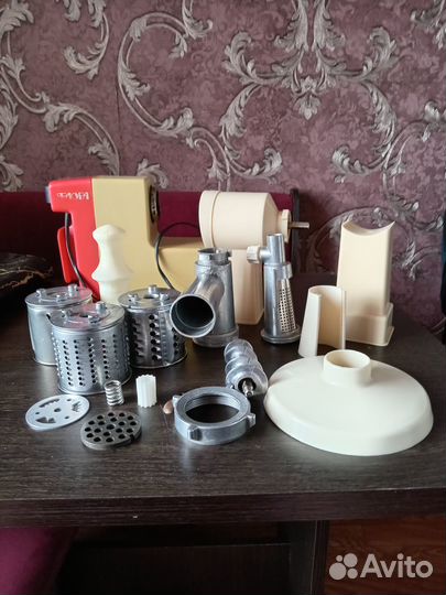 Мясорубка электро Флора рабочая