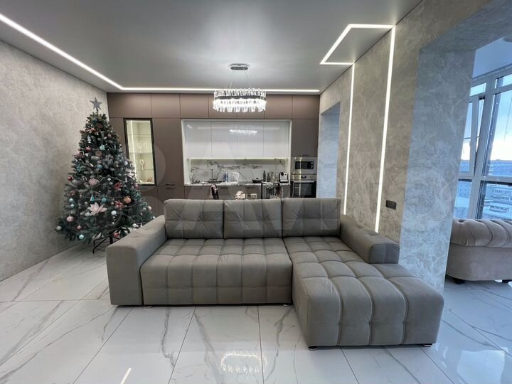 4-к. квартира, 100 м², 10/10 эт.