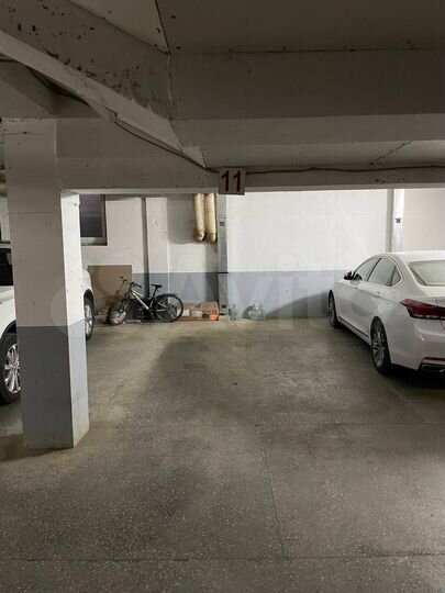Машиноместо, 18 м²