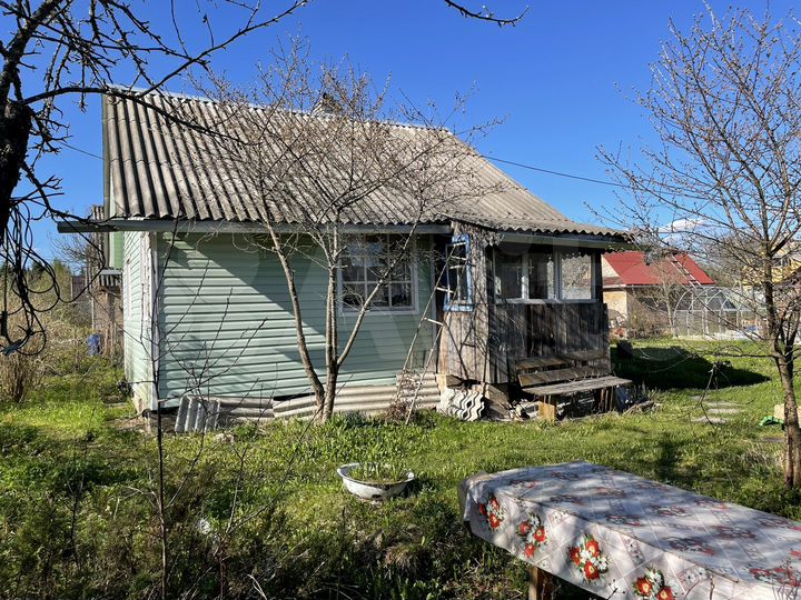 Дача 31,7 м² на участке 6 сот.