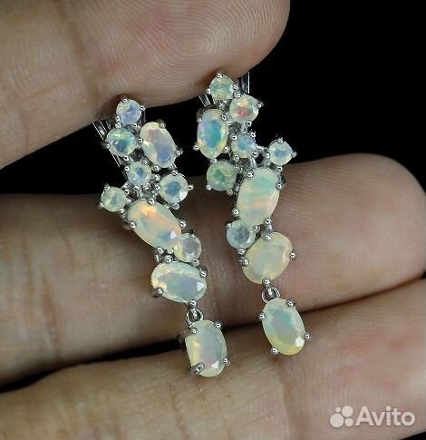 Серебряные серьги с опалами