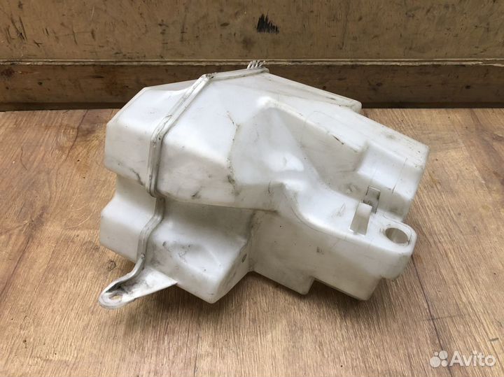 Бачок омывателя Volvo XC70 Cross Country 2007-2016