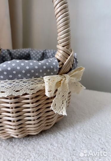 Плетеная корзина, лукошко