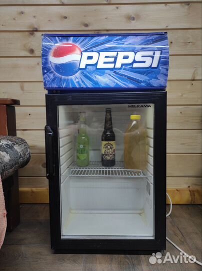 Мини холодильник Helkama со стеклянной дверью