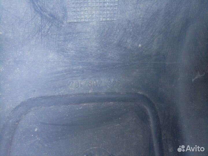 Бампер задний правый Volkswagen Transporter T4