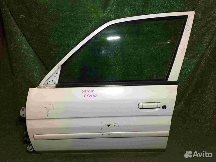 Дверь передняя левая Mazda Demio DW3W Пустая