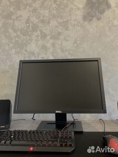 Монитор Dell