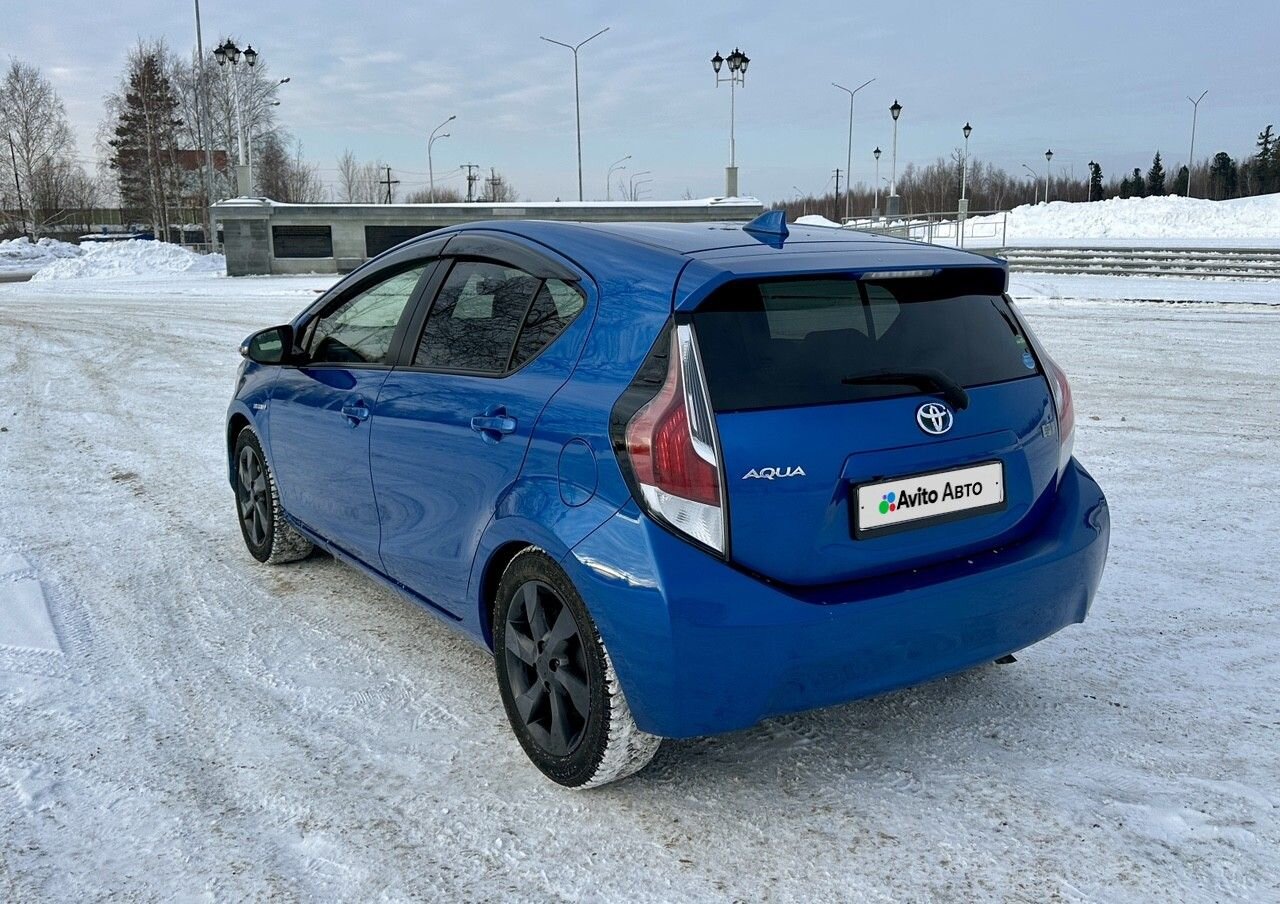 Toyota Aqua: фото из отзыва