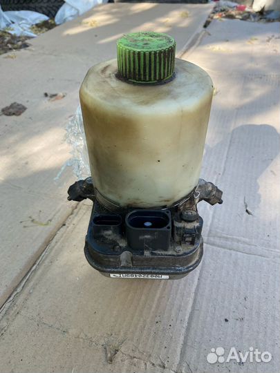 Насос эгур TRW Skoda / Volkswagen / Seat / Audi