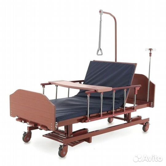 Медицинская кровать функциональная