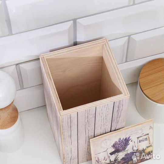 Банка для сыпучих продуктов, с крышкой 10х10х20 см