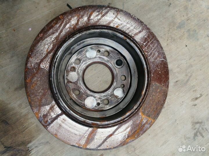 Тормозной диск задний Honda Stepwgn RK1