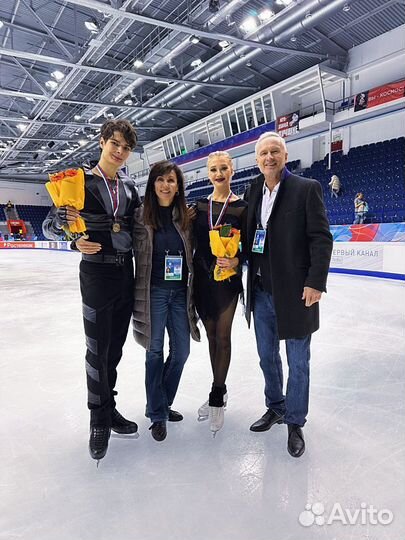 Тренер по фигурному катанию