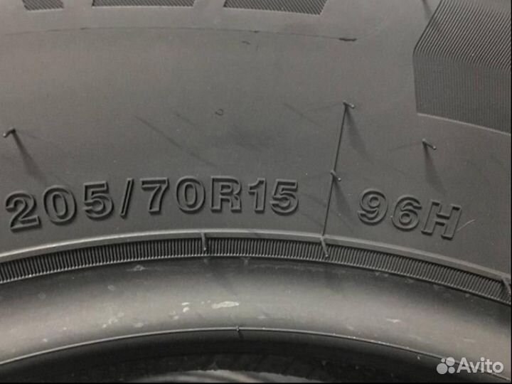 Windforce CatchFors H/P 205/70 R15 96H