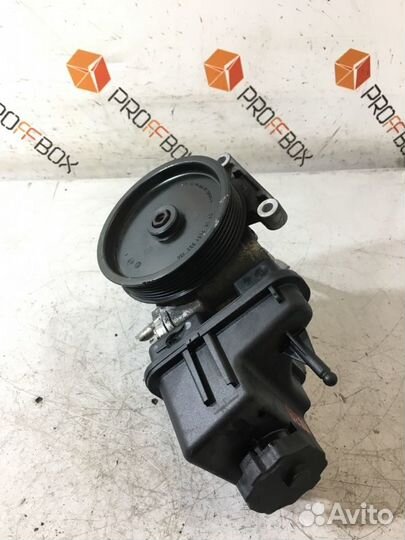 Насос гидроусилителя руля Mercedes C-Class W204