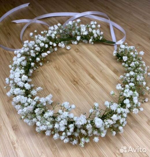 Венок на голову и браслет на руку из цветов