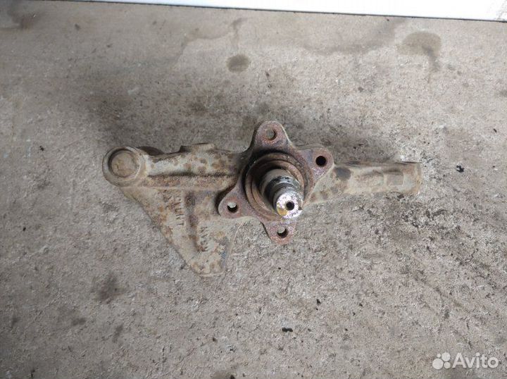 Кулак поворотный задний левый Kia Spectra