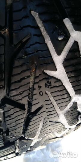 Nokian Tyres Hakkapeliitta 7 215/60 R16 99T
