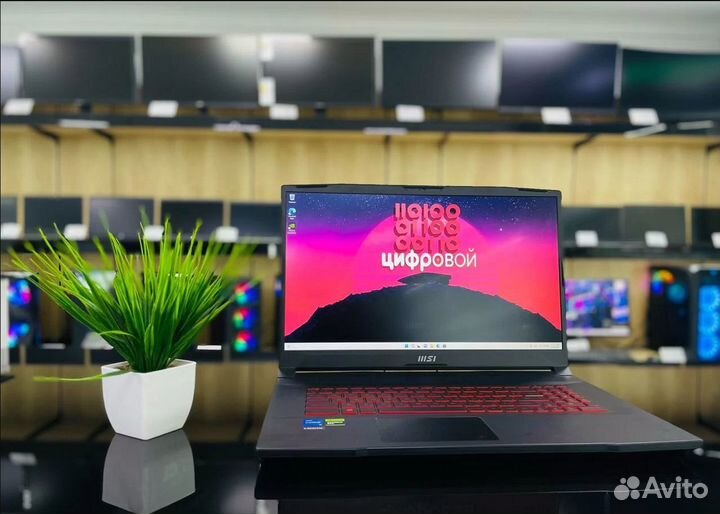 Игровой ноутбук MSI 17