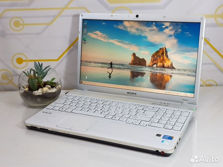 Игровой Ноутбук Sony Core i3, SSD, 256Gb, Видео 1G