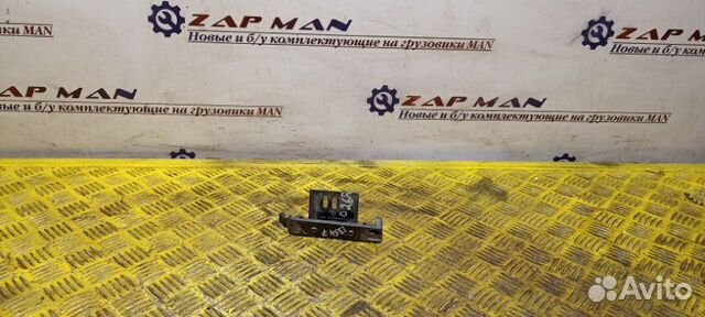 Кронштейн рамки номера левый Man Tga Tgs Tgx TGS