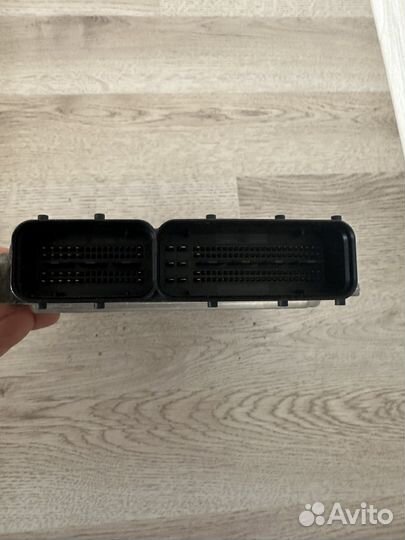 Блок управления двигателя volkswagen touareg 2006