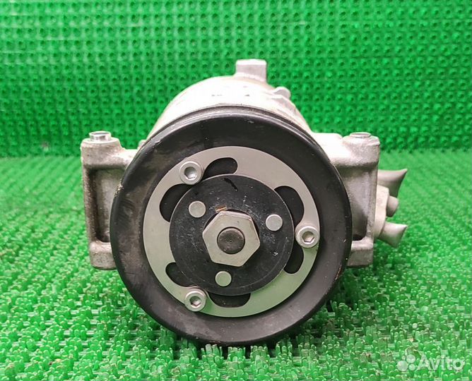 Компрессор кондиционера 5Q0820803F