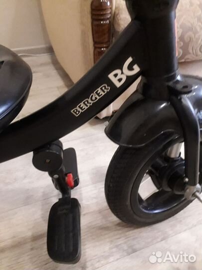 Детский трехколесный велосипед бу