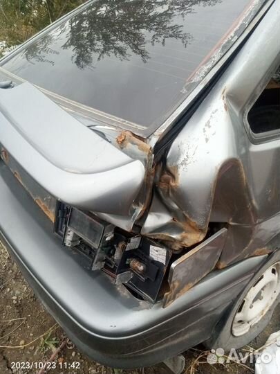 ВАЗ 2114 Samara 1.5 МТ, 2005, битый, 130 000 км