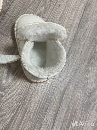 Ботинки на девочку