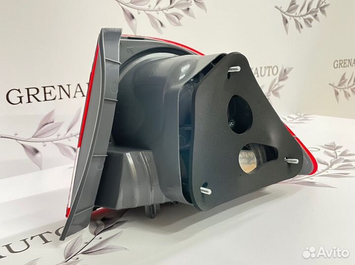 Фонарь задний левый Тайвань Honda Civic 8 4D 06-09