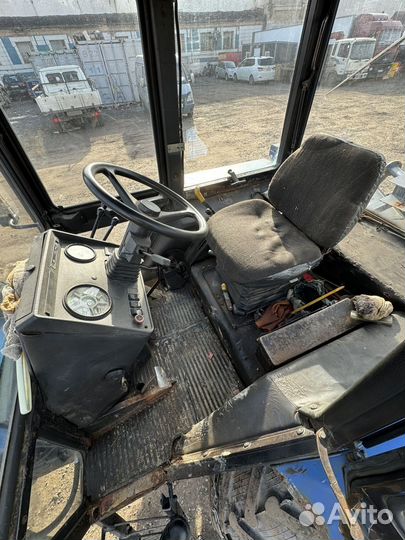 Трактор Беларус Мтз 80, отвал и щетка