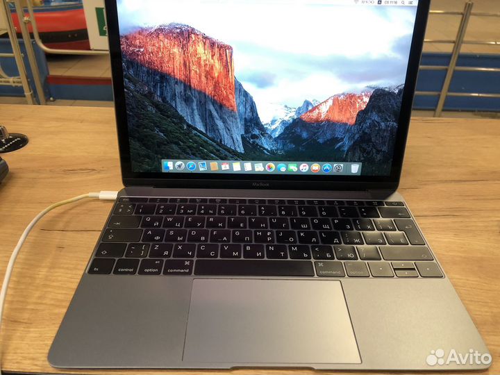 Apple MacBook Retina 12