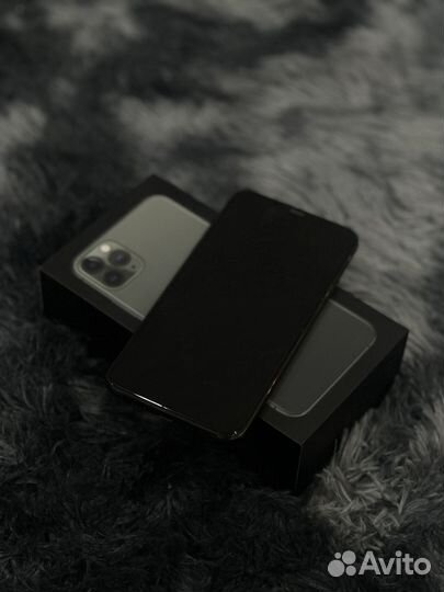 iPhone 11 Pro Max, 64 ГБ