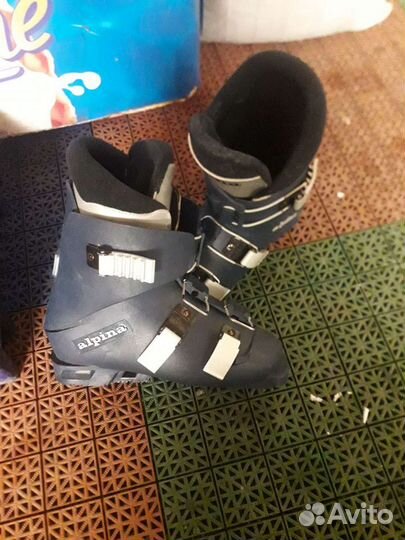 Горнолыжные ботинки