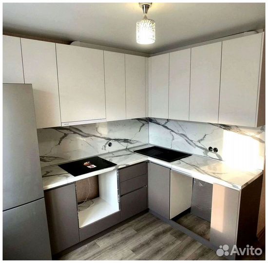 Кухни модные Кухонные гарнитуры на заказ