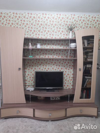 Стенка в гостиную