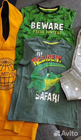 Одежда для мальчика пакетом 122р