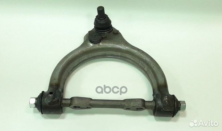 Рычаг подвески верхний левый с шарниром в сборе