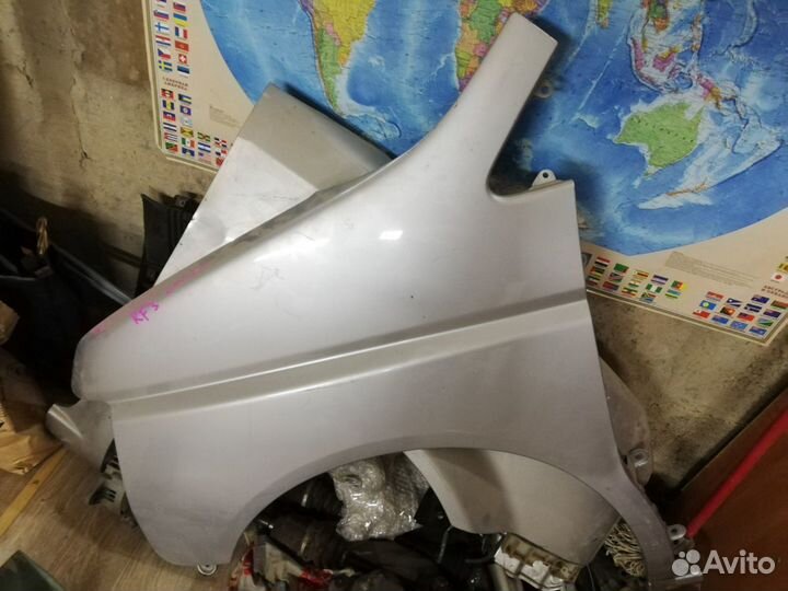 Крыло honda stepwgn rf3