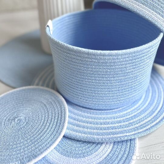 Корзинка и салфетка из хлопкового шнура голубая