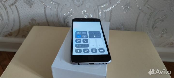 iPhone 6, 16 ГБ