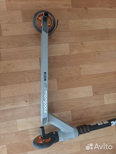 Трюковой самокат mongoose