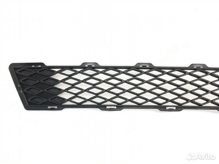 Решетка бампера передняя Kia Optima 3 седан 2.4