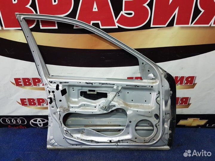 Дверь боковая передняя левая Mercedes-Benz C-Class