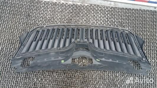 Решетка радиатора skoda rapid (1RT26G101)