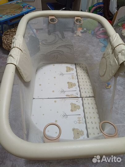 Манеж детский складной