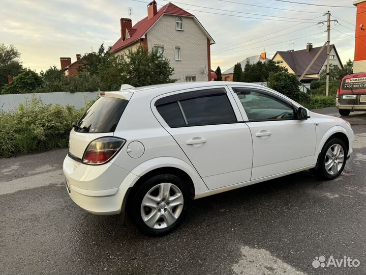 Opel Astra 1.6 МТ, 2012, 145 000 км